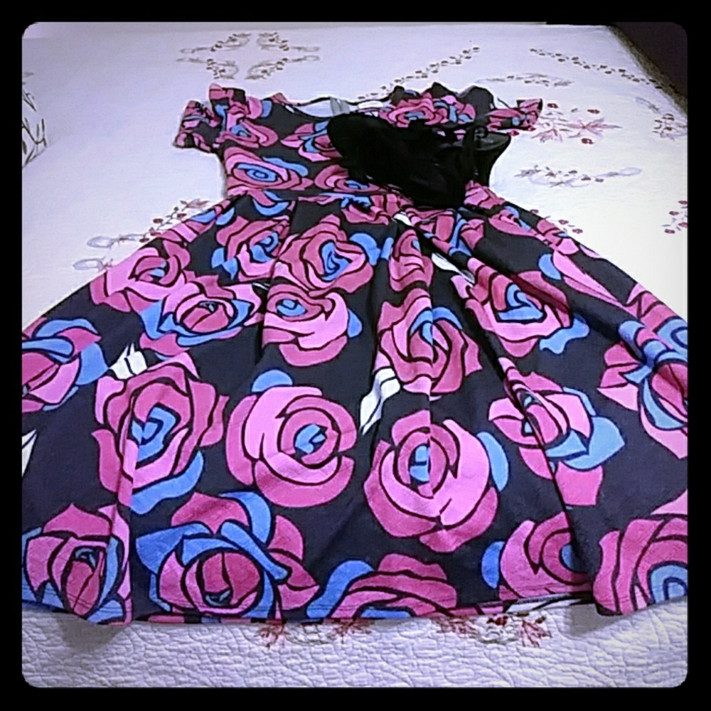 Amelia never worn without tags